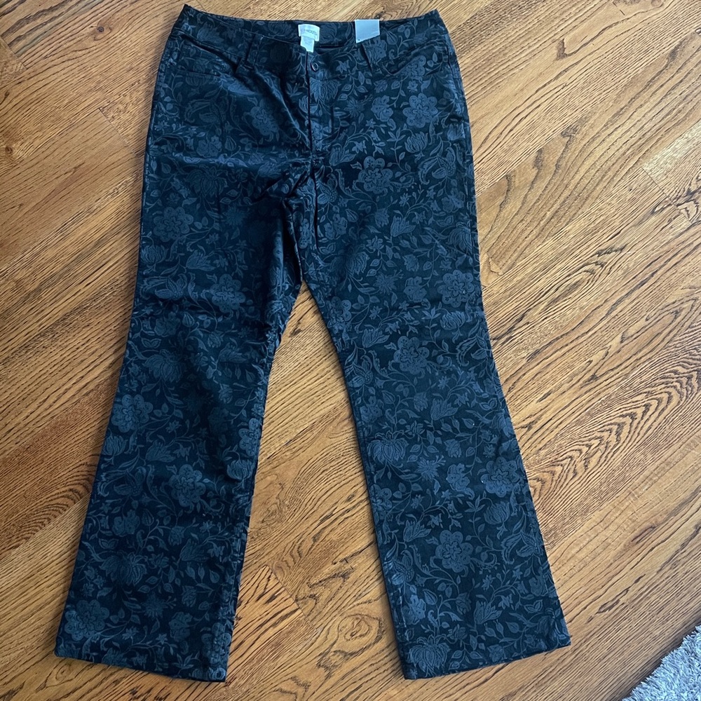 Chico's velveteen - Charcoal Leaf Pattern Trousers